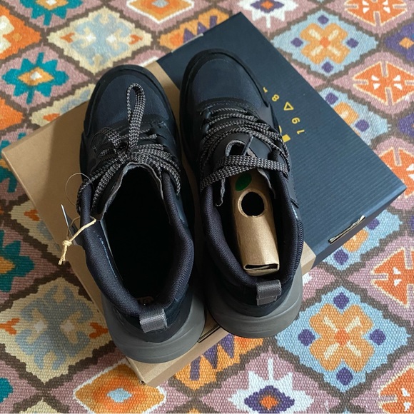 Teva Men’s Geotrecca Black Dark Grey Boots Size 9 Waterproof NEW - Picture 9 of 13